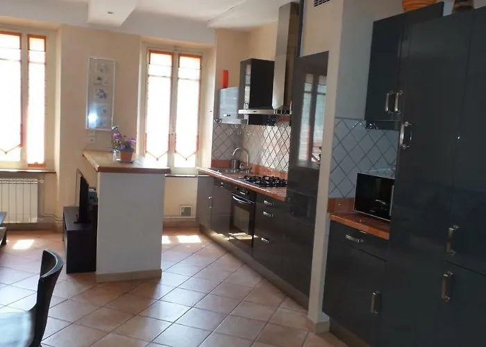 Spacieux Face A La Cite Medievale Ferienhaus