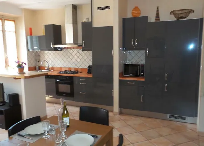 Ferienhaus Spacieux Face A La Cite Medievale