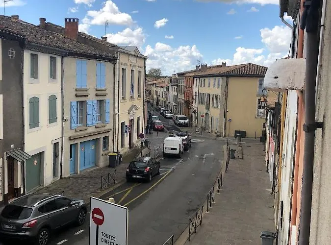 Spacieux Face A La Cite Medievale Dom wakacyjny